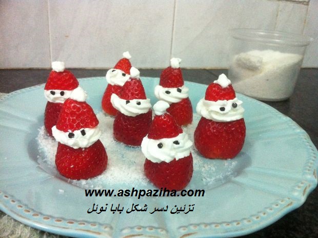 Decorated - dessert - shape - Santa Claus - strawberries - and - creamy (25)