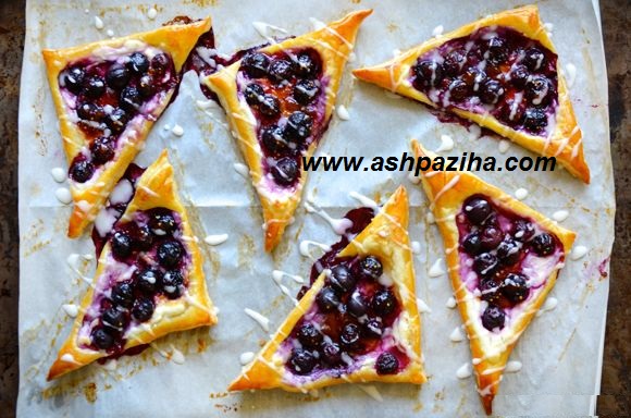 Training - image - Sweets - blueberries - and - cream cheese - New Year - 94 (1)