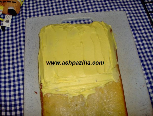 Decoration - cake - in - shape - Sponge Bob - teaching - image (15)