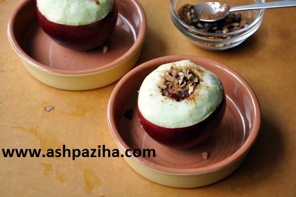 Mode - preparation - Apple - cooked - with - Glaze - Apricot (5)