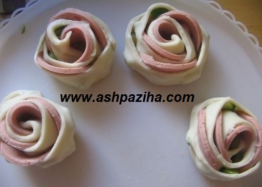 Donuts - Sausage products - to - shape - flowers - roses (6)