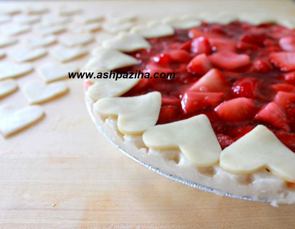 How-made-the-blackberry-strawberry-heart-image (6)