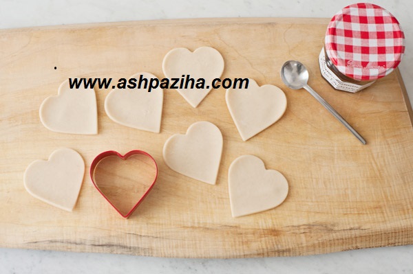 How-made-the-jam-wooden-heart-shape-image (4)