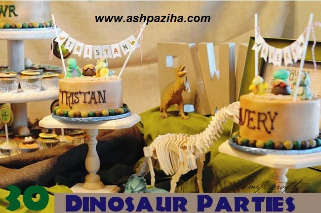 Model-by-decorated-party-birthday-theme-dinosaur (1)