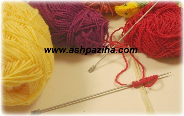 Train-weaving-fish-color-with-woolen-image (3)