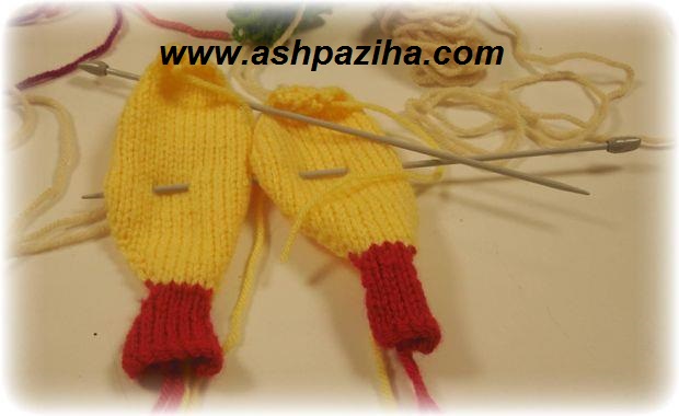Train-weaving-fish-color-with-woolen-image (7)