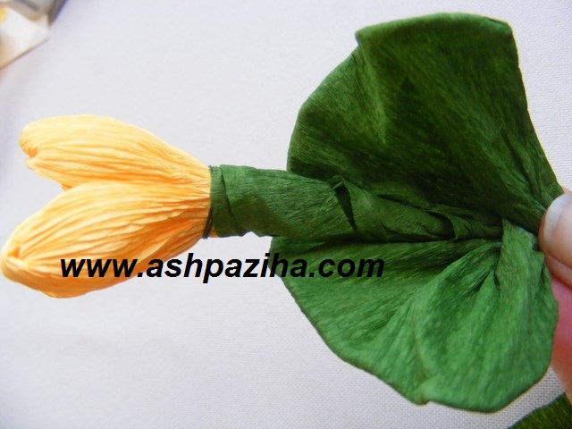Training - image - Build - flowers - tulips - with - paper - colored (16)