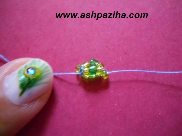 Training-of-bracelet-with-beads-image (11)