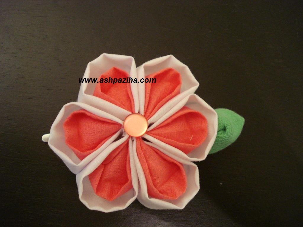 Education-build-pin-head-and-catch-a-hair-model-flower-making (53)