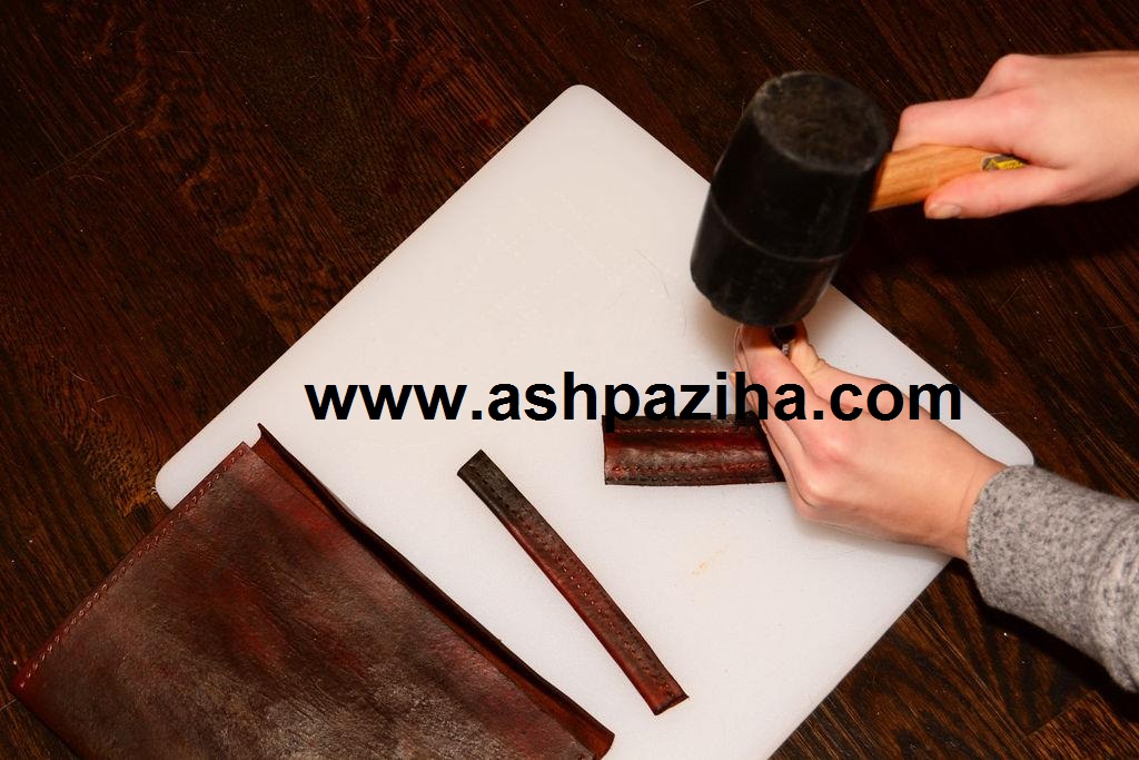 Training - full - image - making - bags - leather - for - Tablet (14)