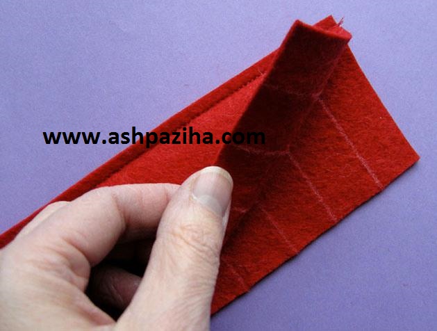 Training - image - Making - chains - heart - with - felt - and - paper (11)
