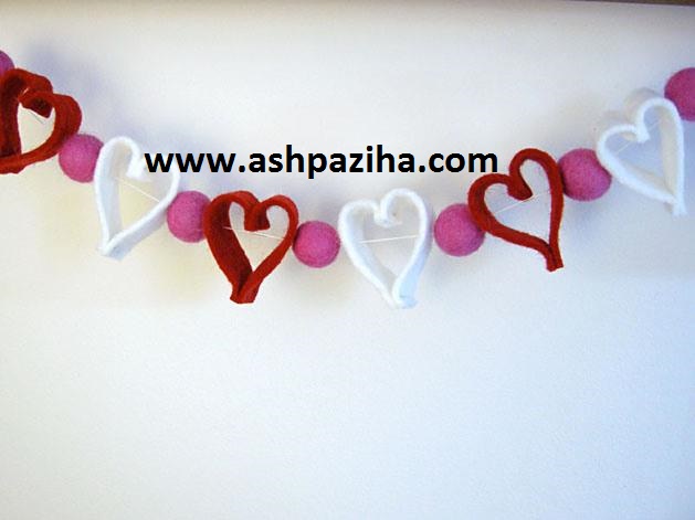 Training - image - Making - chains - heart - with - felt - and - paper (16)