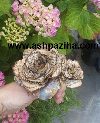Training - making - roses - with - newspaper (16)