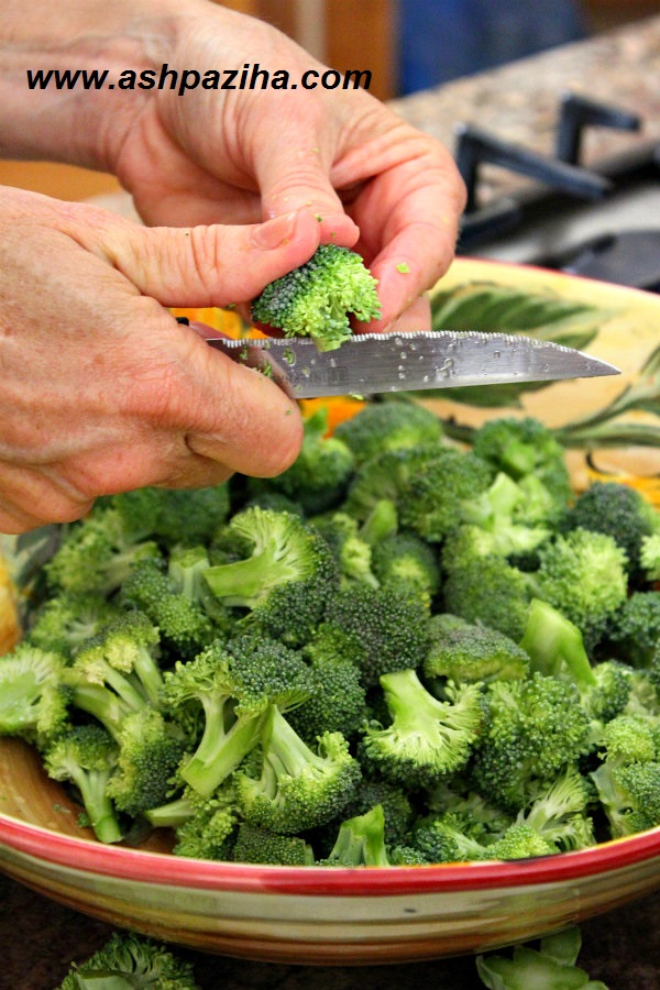 How-prepared-salad-cabbage-broccoli-image (3)