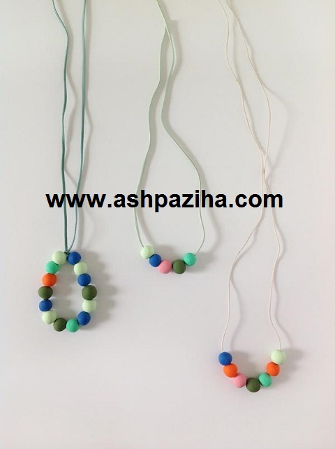 Training - making - Necklaces - to - polymeric dough (10)