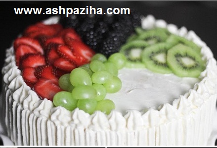 Decorated-cake-with-fruits-and-summer-image (6)
