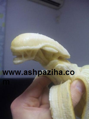 Training - image - construction - sculpture - with - Bananas (12)