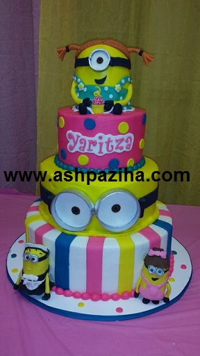Example - decorated - cakes - and - cookies - with - Themes - minion (13)