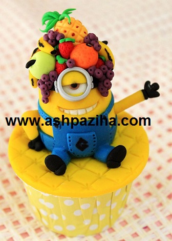 Example - decorated - cakes - and - cookies - with - Themes - minion (14)