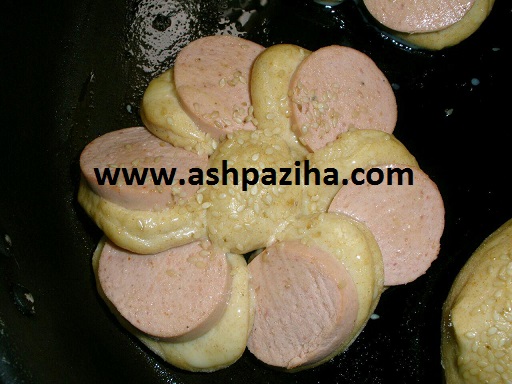 Bread - sausage - for - night - Yalda - image (3)