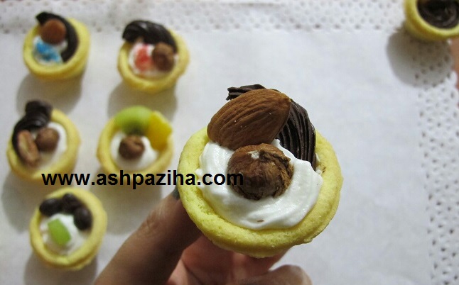 Tarts - Nuts - For - Nowruz - 95 - thirty - and - two (12)