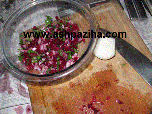 How - Preparation - salad - beets - and - onion - image (3)