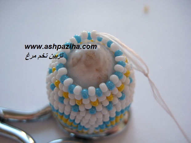 Decoration - eggs - night - Easter - with - use - of - Beads (10)