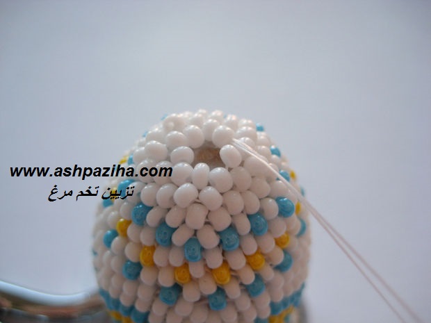 Decoration - eggs - night - Easter - with - use - of - Beads (15)