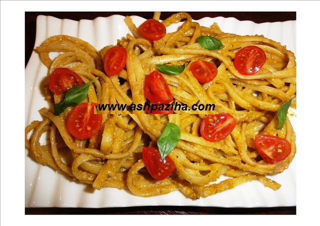 Mode - supplying - Spaghetti - with - sauces - pesto (3)
