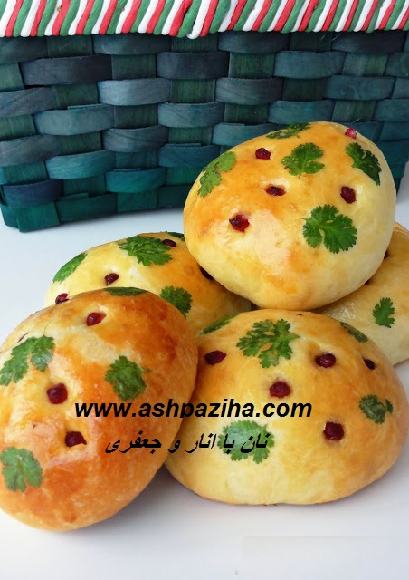 Recipes - Baking - Bread - with - decoration - pomegranate - and - parsley - teaching - image (4)