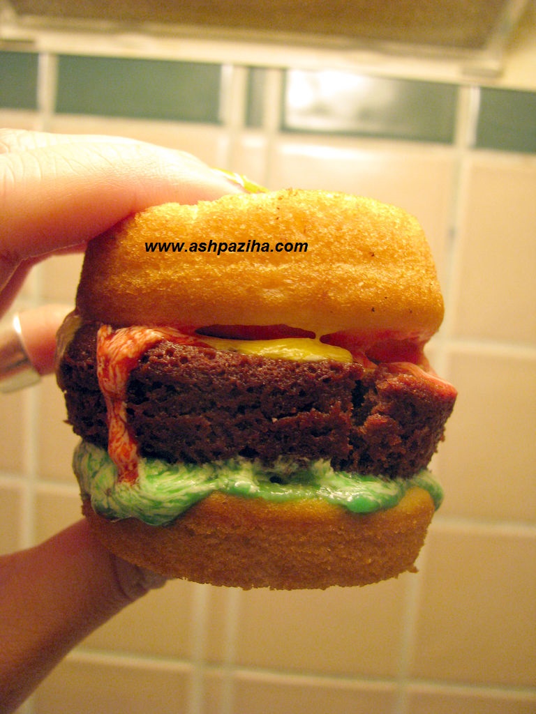 Training - image - decoration - cake - in - the - Hamburger (21)