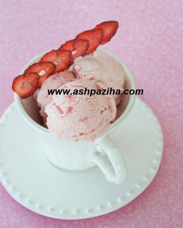 Ice cream - strawberry - for - the - spring (1)