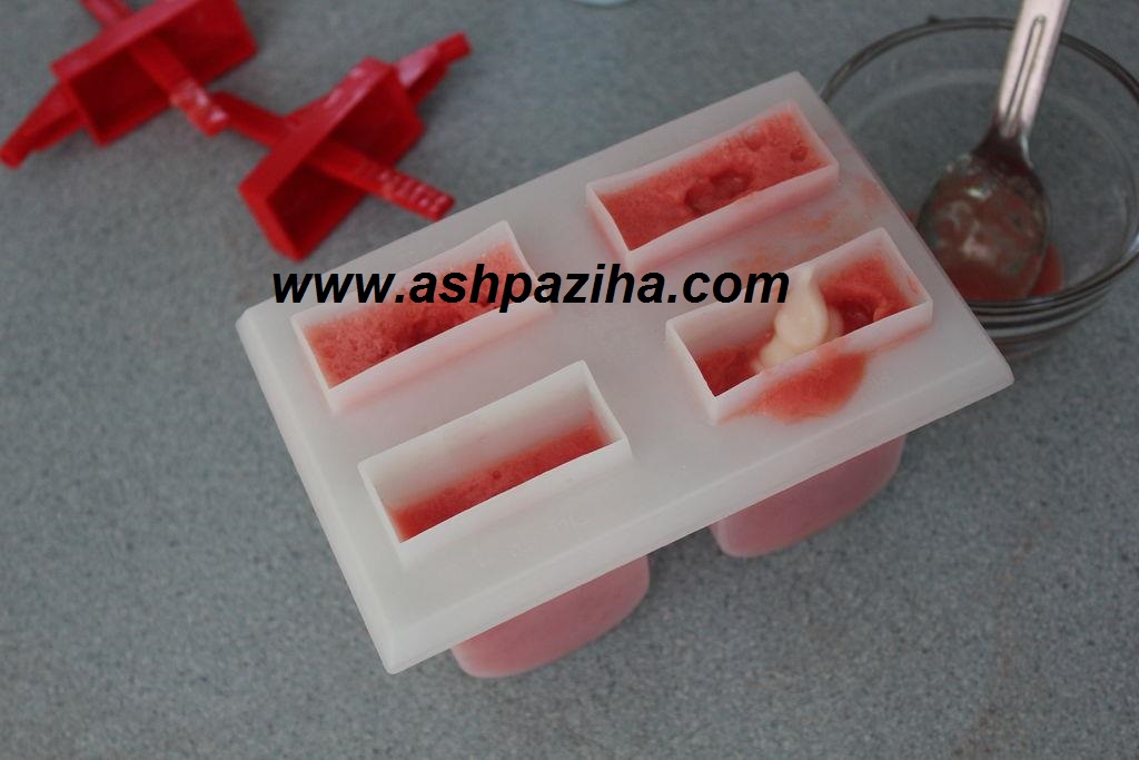 Mode - preparation - ice cream - homemade - with - taste - Watermelon - image (12)