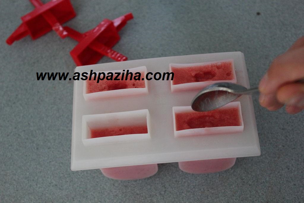 Mode - preparation - ice cream - homemade - with - taste - Watermelon - image (17)