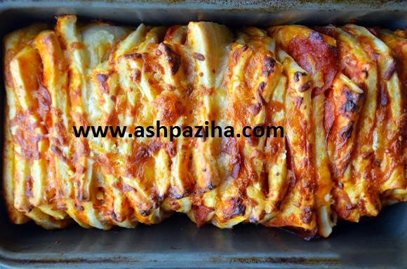 Mode - preparing - Pizza - Pepperoni - to - shape - new - image (8)