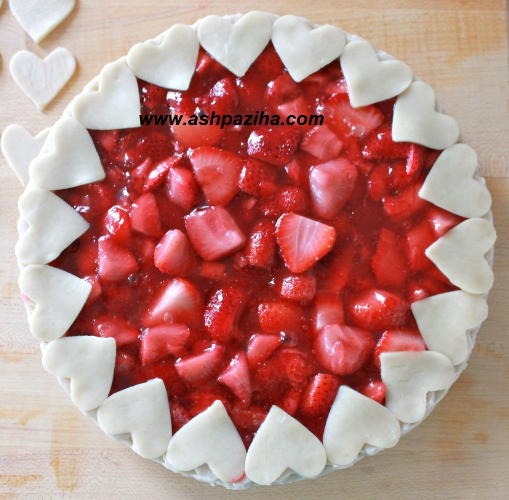 How-made-the-blackberry-strawberry-heart-image (7)