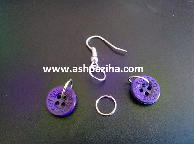 Method - making - earrings - with - buttons - colored - image (4)