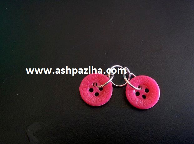 Method - making - earrings - with - buttons - colored - image (6)
