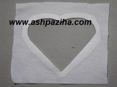 Procedure - Making - cushion - for - Needle - to - shape - heart - image (10)