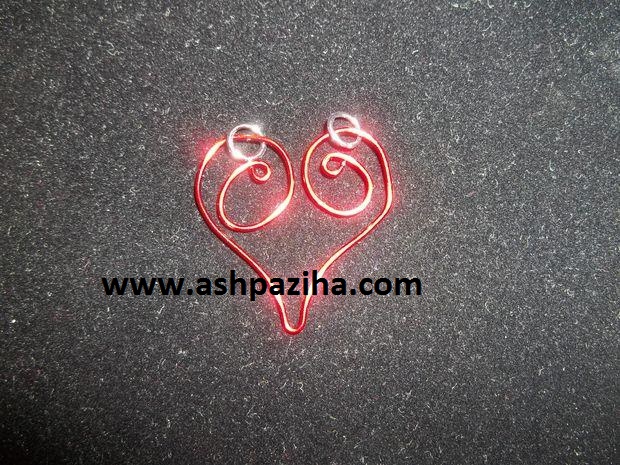 Training - image - Making - Earrings - by - wire - to - form - heart (9)