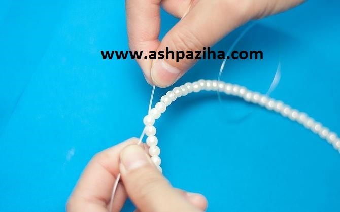 Training - making - Necklaces - folding - with - bottle - (5)