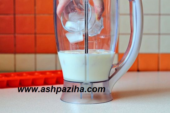 How-supply-Milk-chic-banana-to-two-ways-video (5)