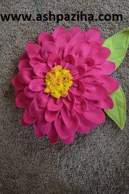 Making - pillow - and - cushion - in the form of - Flowers (12)