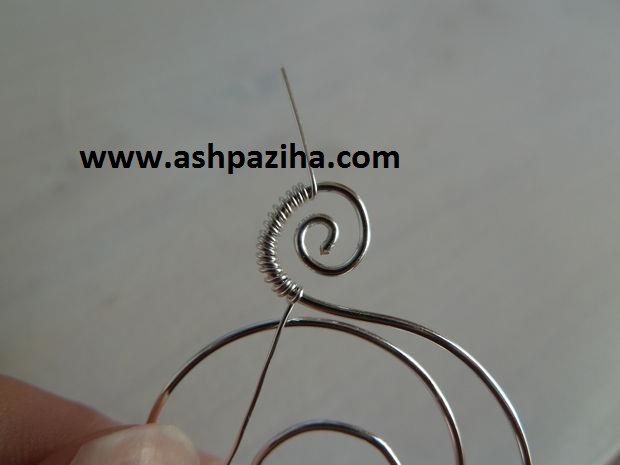 Training - image - making - Necklaces - spirals (17)