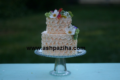 Latest-decorated-cake-wedding-2016-with-flowers-image (12)