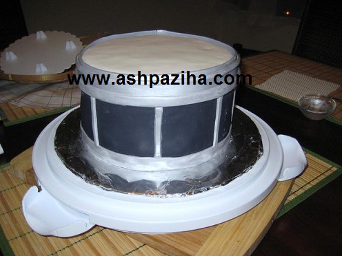 Training - image - Decoration - cakes - and - cookies - to form - drums (6)
