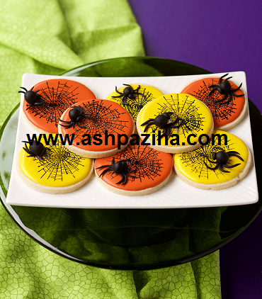 Training - Create - spiders - for - Decoration - Biscuits - fifty - and - three (1)