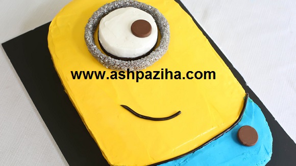 Training - stage - to - stage - decorated - cakes - to - form - minion - 2016 (16)