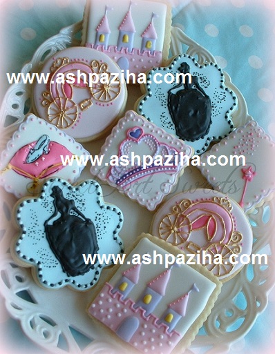 decoration-cookies-to-the-princess-of-cartoon-series-forty-and-six (1)