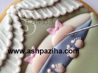 Training - image - decorating - cookies - to - celebrate - the baby - sixty - and - two (21)